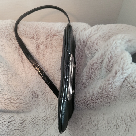 YK2 GUESS wristlet wallet - Picture 6 of 6